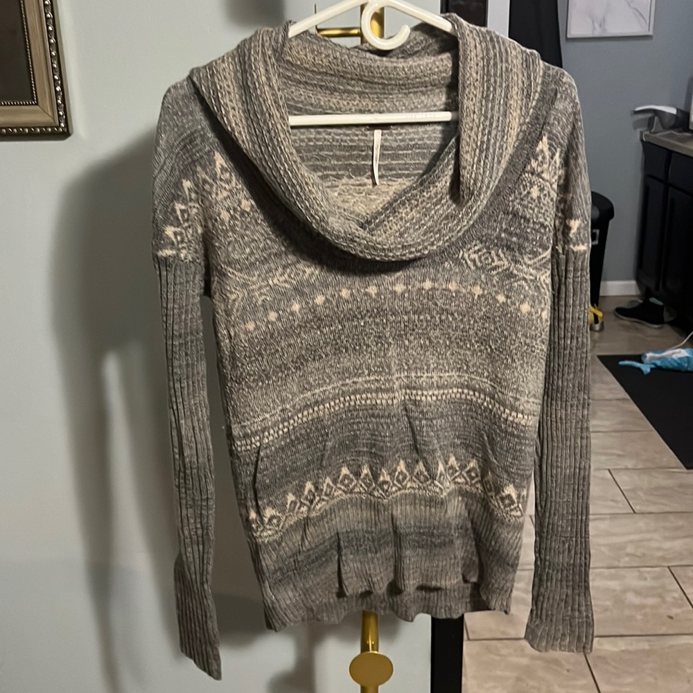 Free people sweater